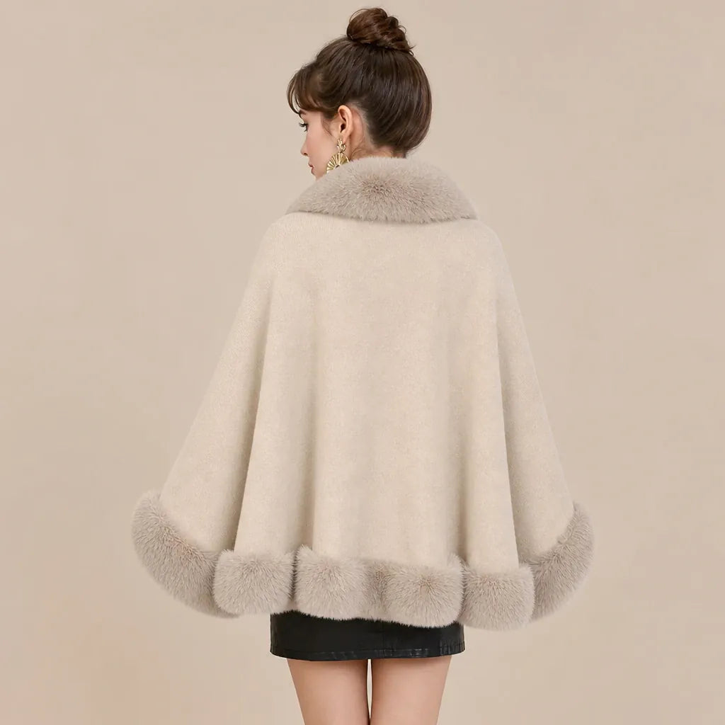 Ton poncho Poncho En Maille Avec Col En Fausse Fourrure