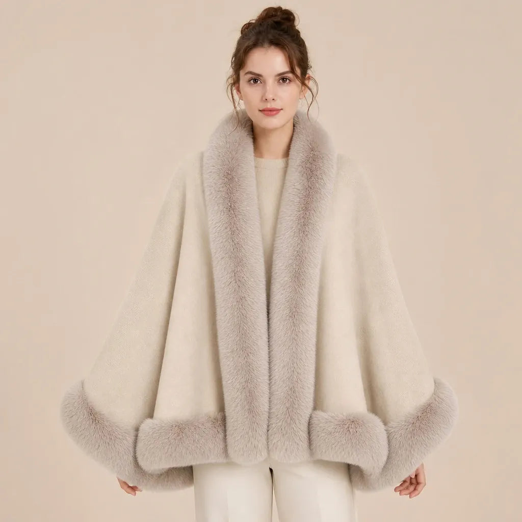 Ton poncho Poncho En Maille Avec Col En Fausse Fourrure